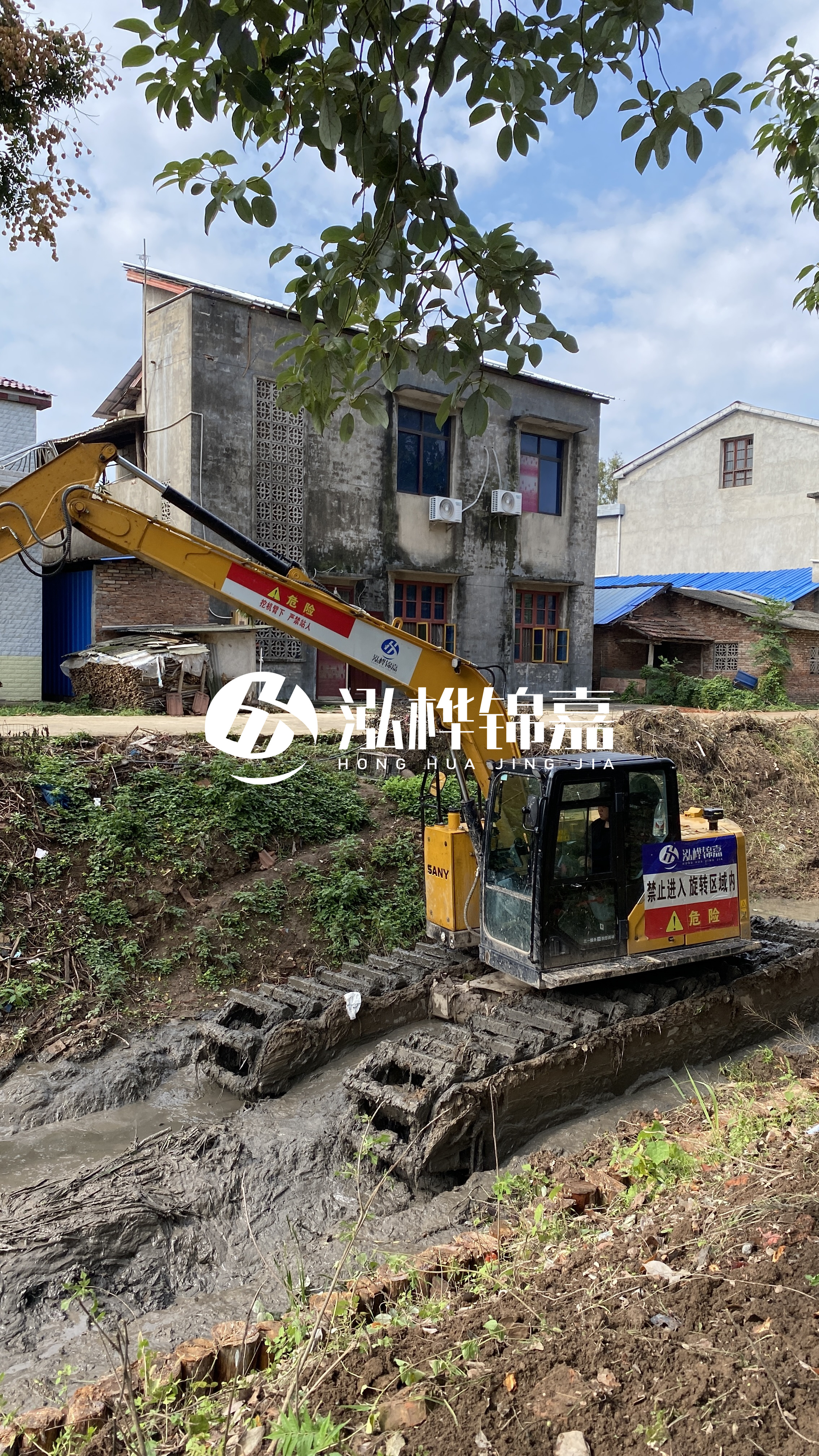 青島河道清淤專(zhuān)業(yè)施工-清淤是按米還是按方量計(jì)價(jià)？