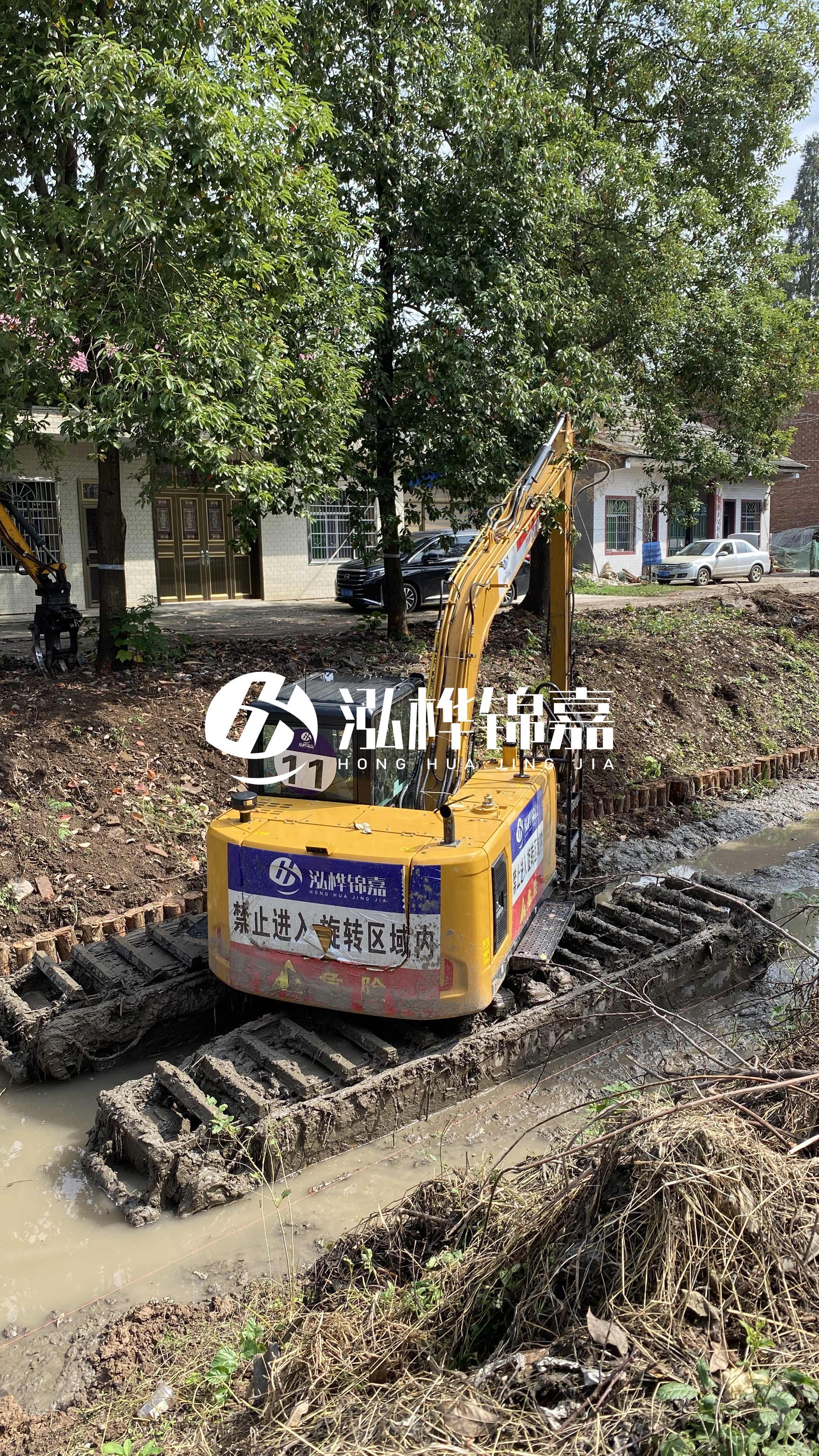 秦皇島挖機打木樁專業(yè)施工-工地上河堤基礎(chǔ)怎么打木樁？