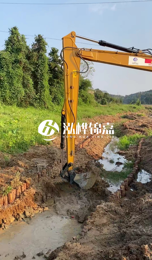 淄博河道清淤專業(yè)施工-打完木樁后清淤如何防止木樁損壞？