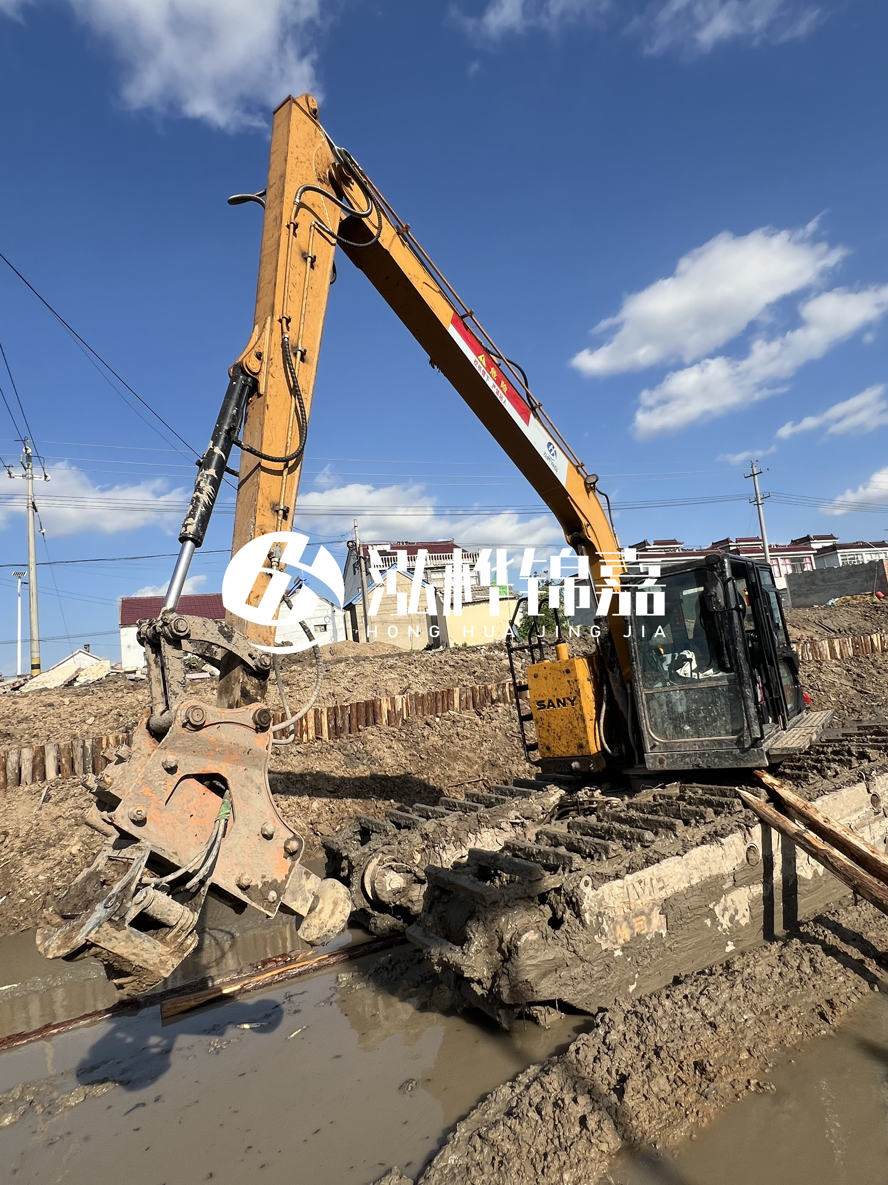 鶴壁挖機打木樁專業(yè)施工-打防汛木樁的市場價格是多少？