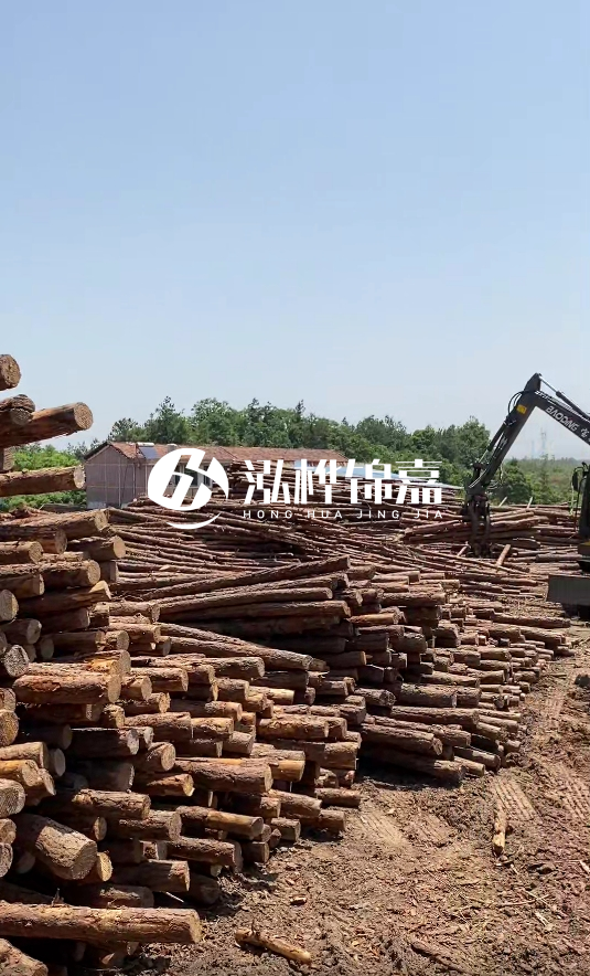 商丘挖機打木樁專業(yè)施工-松木樁打樁木價格哪家供應商更實惠？