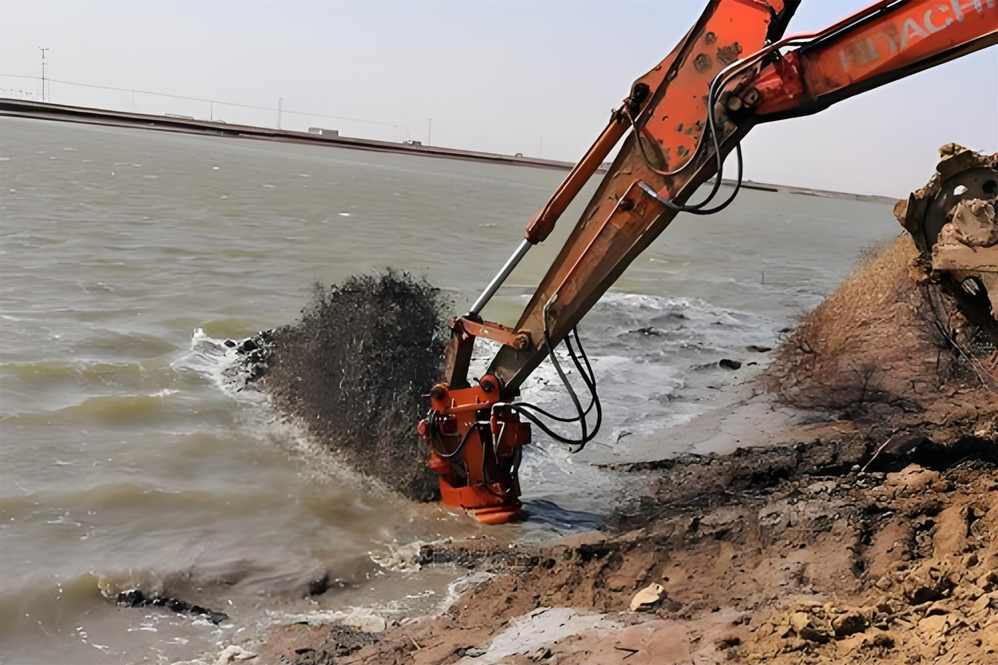 廣西貴港挖機清淤施工隊 - 挖機清淤每立方成本怎么計算？