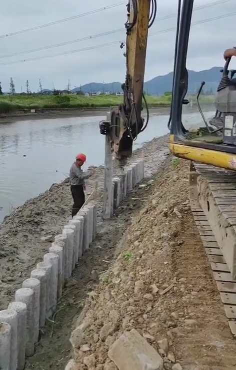 水泥仿木樁施工隊(duì)泓樺錦嘉 - 水泥樁打樁多少錢一根？